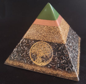 Orgonit Pyramide 12cm Orgonit Pyramide 12cm